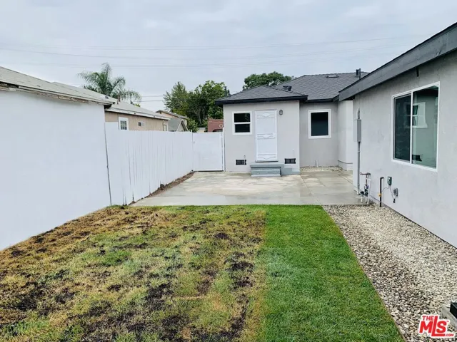 811 N Spring Avenue, Compton, California 90221