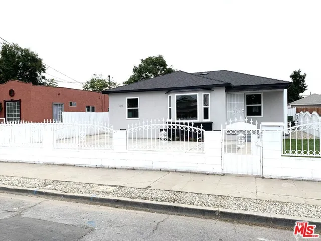811 N Spring Avenue, Compton, California 90221