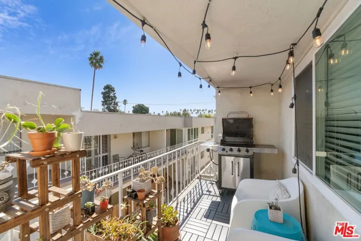 559 E Hazel Street 7, Inglewood, California 90302