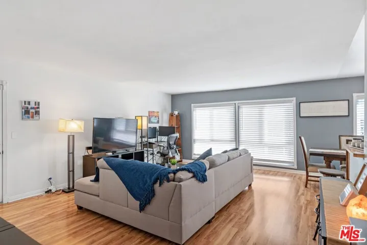 559 E Hazel Street 7, Inglewood, California 90302