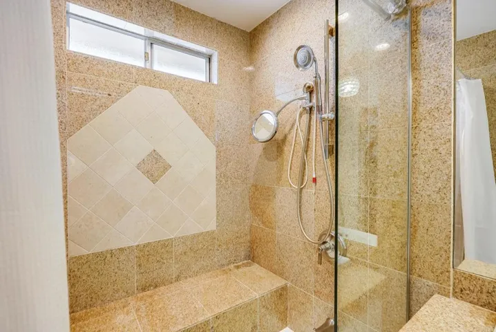 419 Lado De Loma Drive, Vista, California 92083