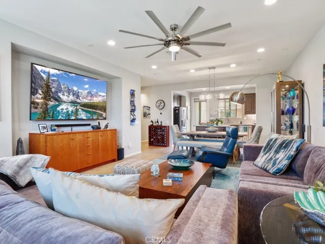 567 Mustang Street, Camarillo, California 93010