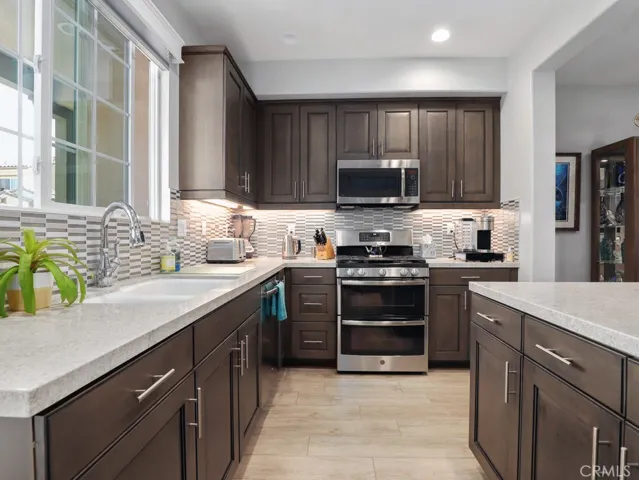 567 Mustang Street, Camarillo, California 93010