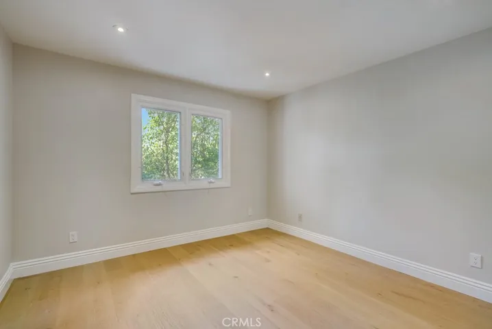 16040 W Sunset Boulevard 102, Pacific Palisades, California 90272