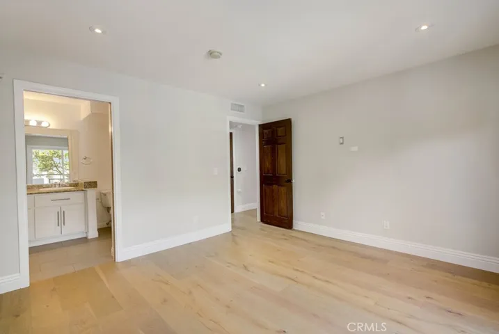 16040 W Sunset Boulevard 102, Pacific Palisades, California 90272