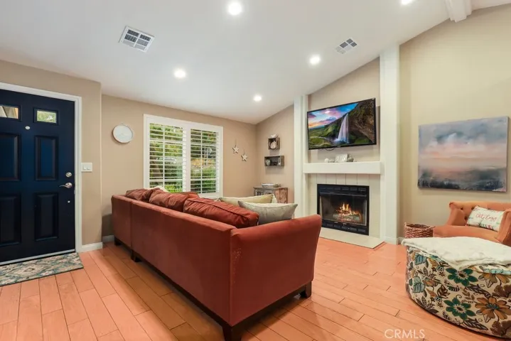 175 Acacia Lane, Newbury Park, California 91320