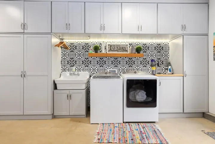175 Acacia Lane, Newbury Park, California 91320