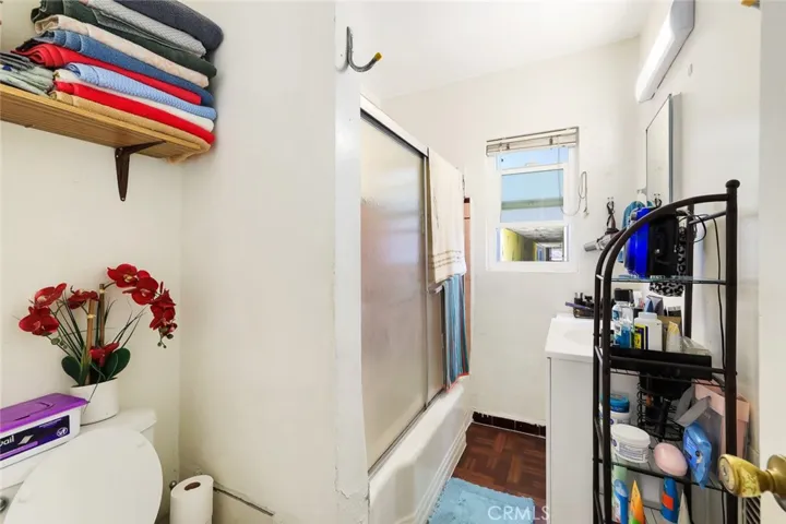 150 S Alvarado Street, Los Angeles, California 90057