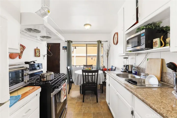 150 S Alvarado Street, Los Angeles, California 90057