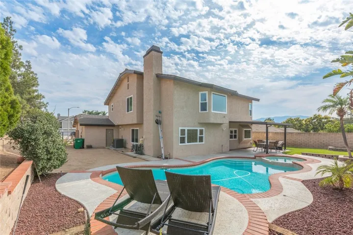 1356 Catherine Circle, Corona, California 92878