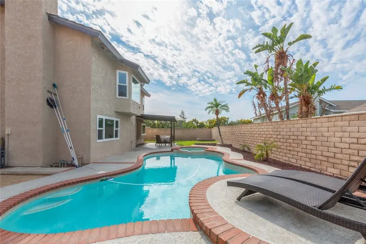 1356 Catherine Circle, Corona, California 92878