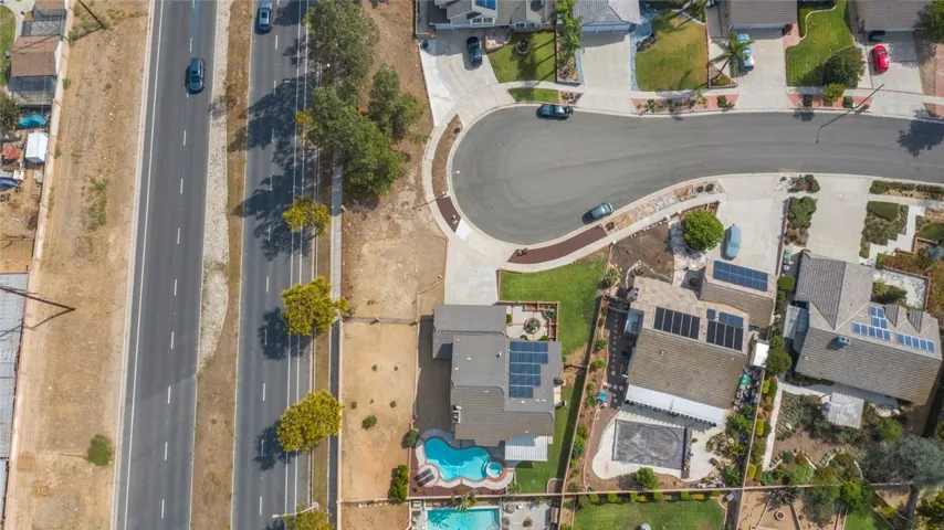 1356 Catherine Circle, Corona, California 92878