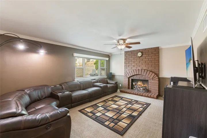 1356 Catherine Circle, Corona, California 92878