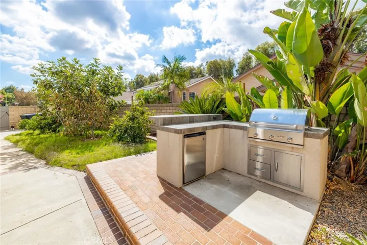 22145 Wren Way, Lake Forest, California 92630