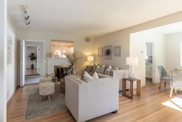 , Palo Alto, California 94306