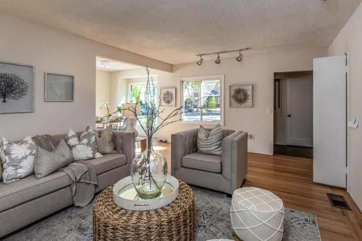 , Palo Alto, California 94306