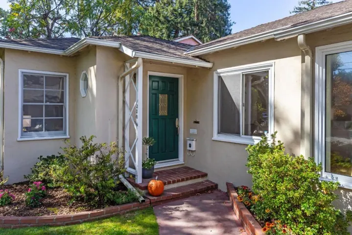 , Palo Alto, California 94306