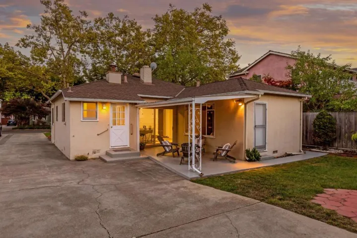 , Palo Alto, California 94306