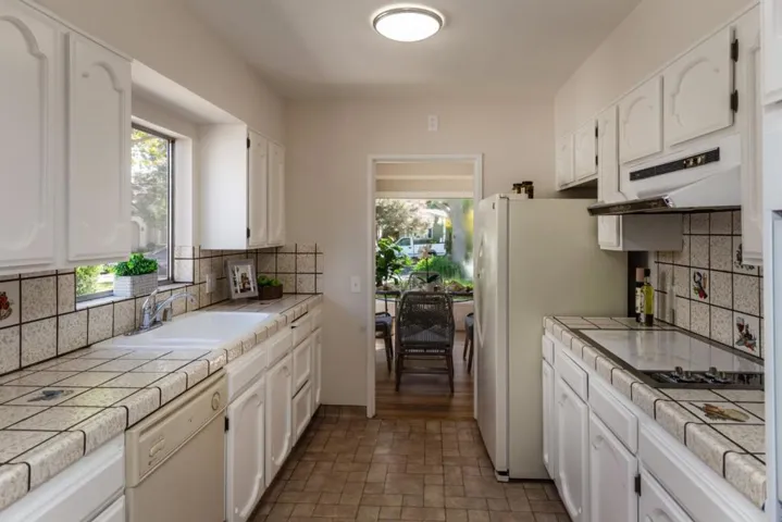 , Palo Alto, California 94306