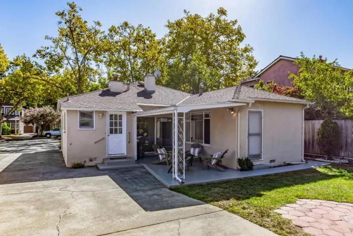, Palo Alto, California 94306