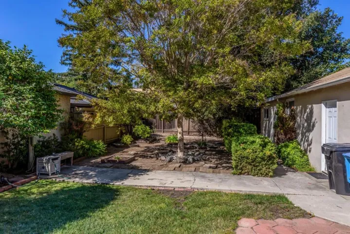 , Palo Alto, California 94306