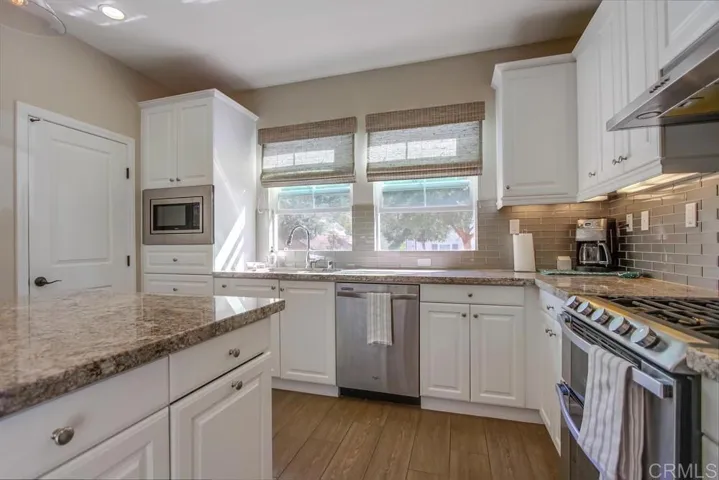 2681 Overlook Point, Escondido, California 92029