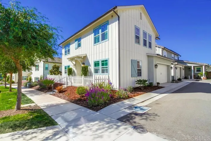 2681 Overlook Point, Escondido, California 92029