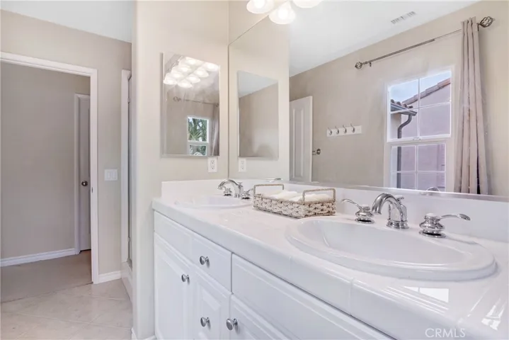 113 Alhambra, Irvine, California 92620