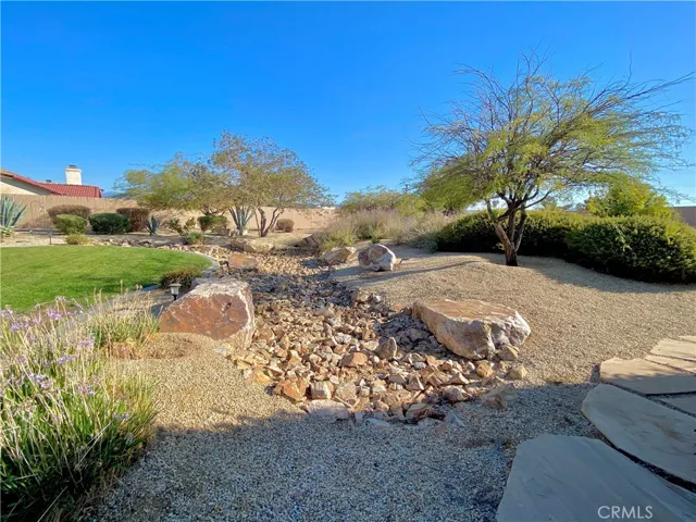 6942 Via Marbella Street, Hesperia, California 92345