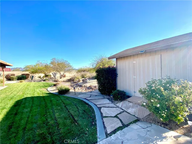 6942 Via Marbella Street, Hesperia, California 92345