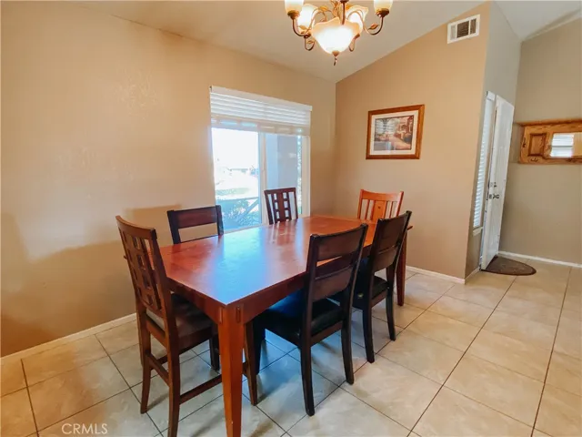 6942 Via Marbella Street, Hesperia, California 92345