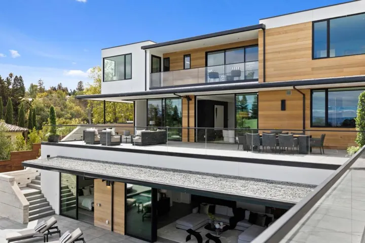 , Hillsborough, California 94010