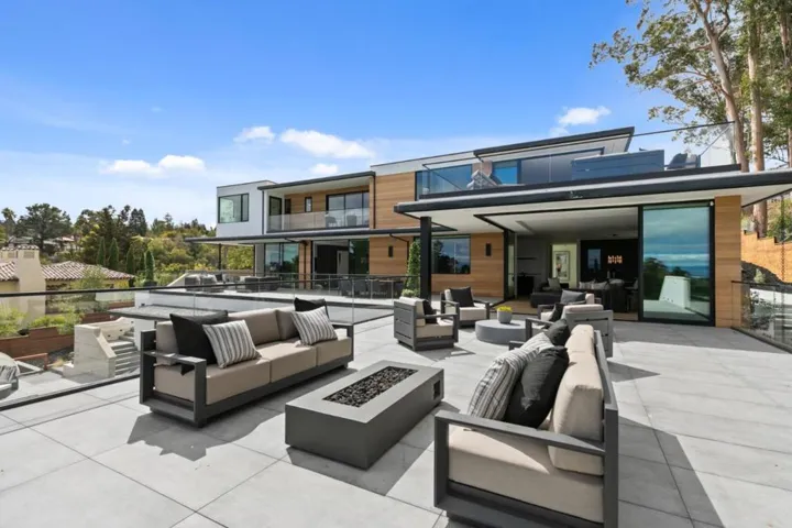, Hillsborough, California 94010
