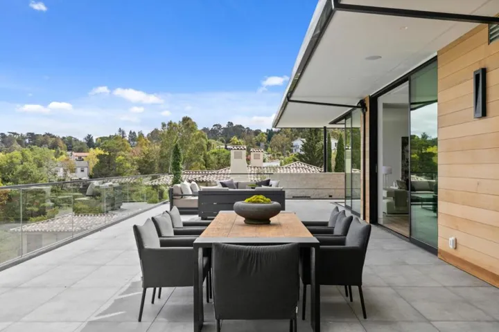 , Hillsborough, California 94010