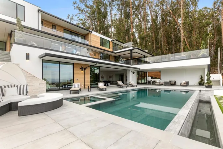 , Hillsborough, California 94010