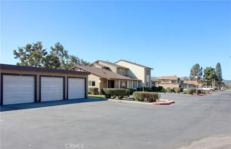 One car garage