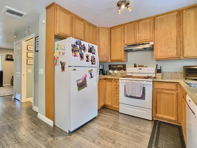 8158 Calle Fanita, Santee, California 92071