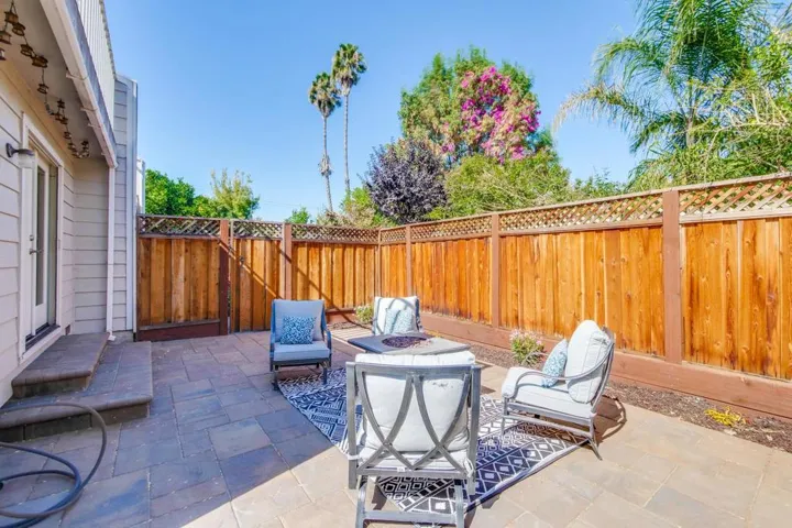 , Mountain View, California 94043