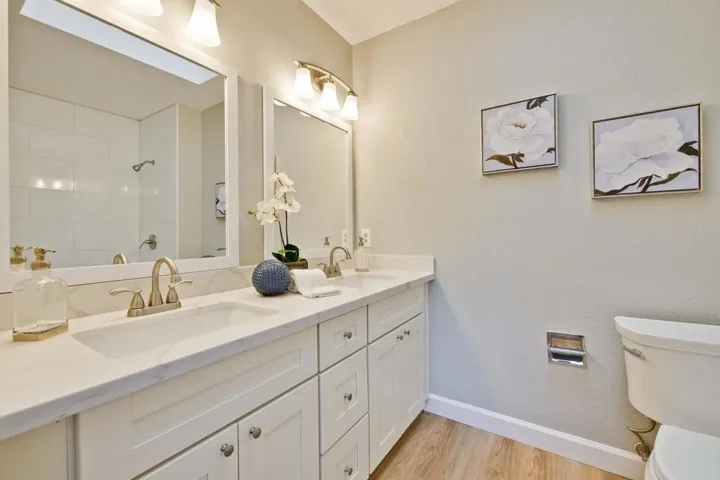 , Mountain View, California 94043