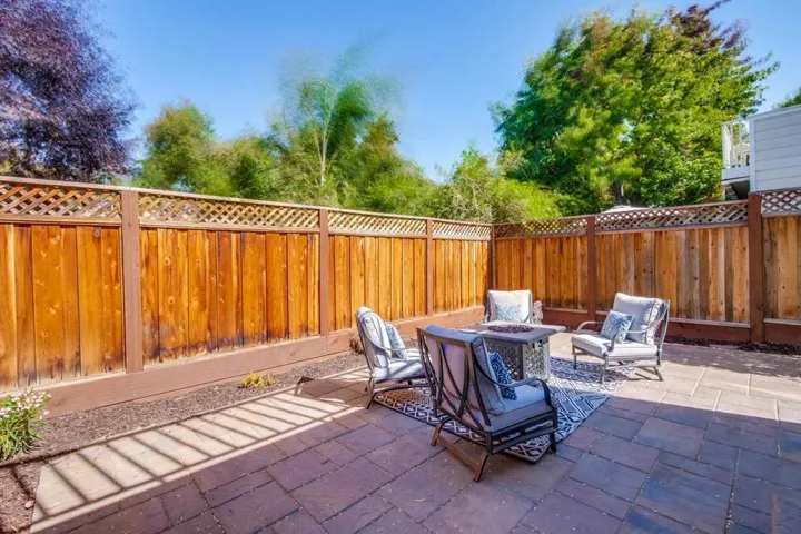 , Mountain View, California 94043