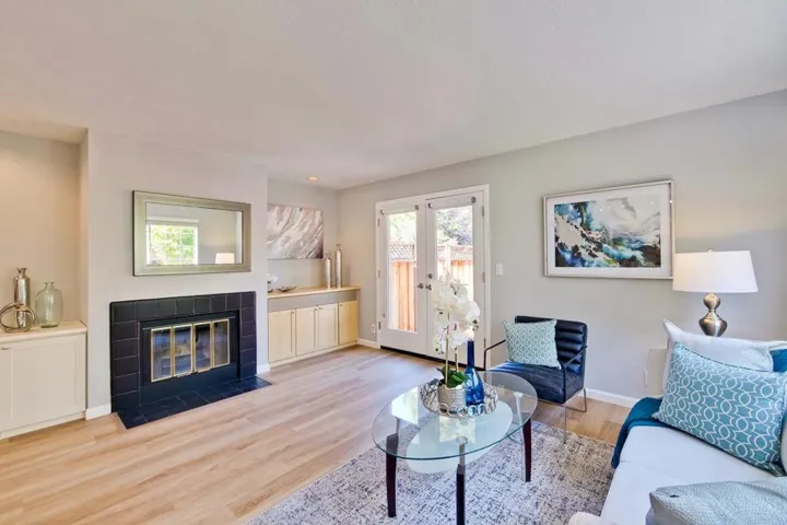 , Mountain View, California 94043