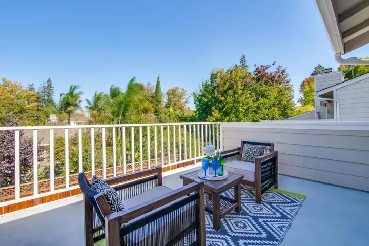 , Mountain View, California 94043
