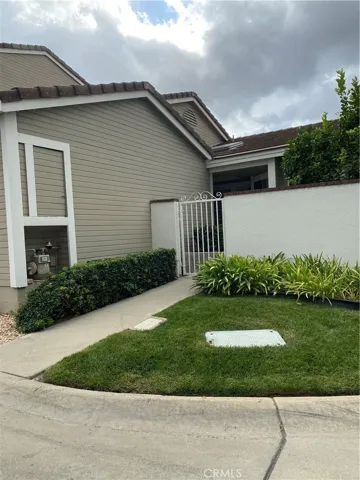 Front view of home
