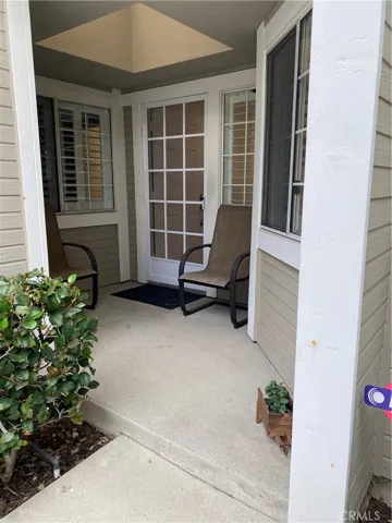 Front view of home