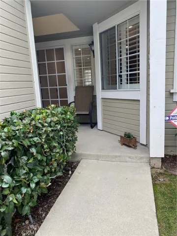 Front view of home