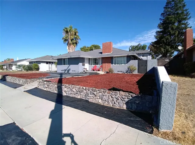 679 San Bernardino Avenue, Pomona, California 91767