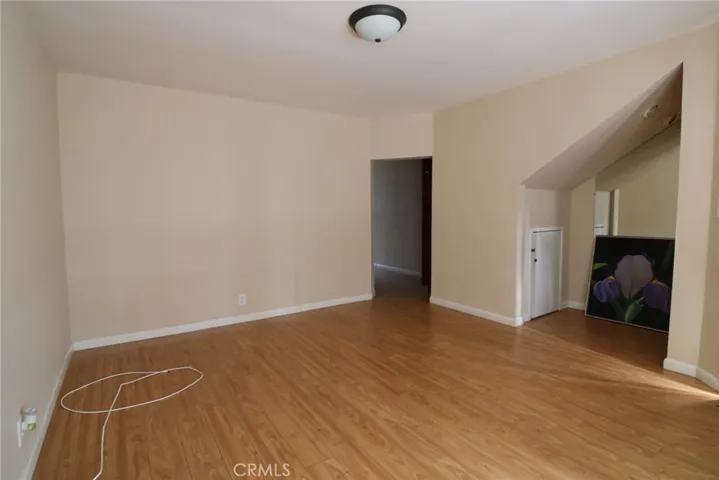 3317 Barham, Universal City, California 90068