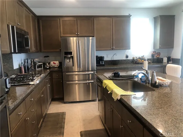 Granite countertops.