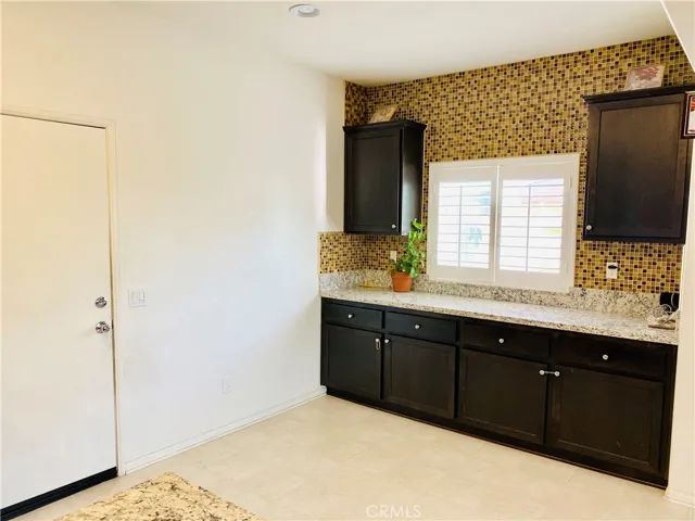 4221 Hernandez St, Jurupa Valley, California 92509
