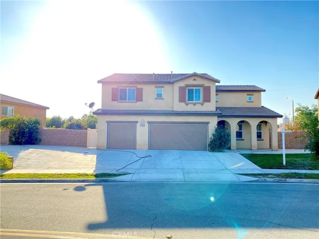 4221 Hernandez St, Jurupa Valley, California 92509
